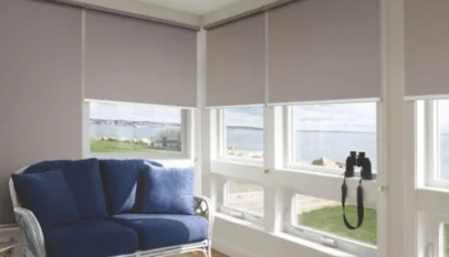 Matte-finish-roller-blinds-with-a-smooth-texture