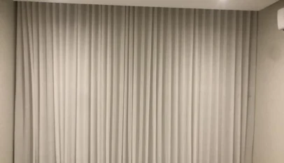 custom curtains dubai