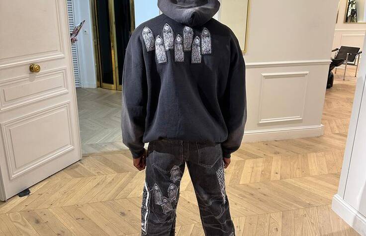 Who Decide Warr Hoodie